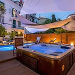 Evala Luxury With Pool And Garden 4* سبليت
