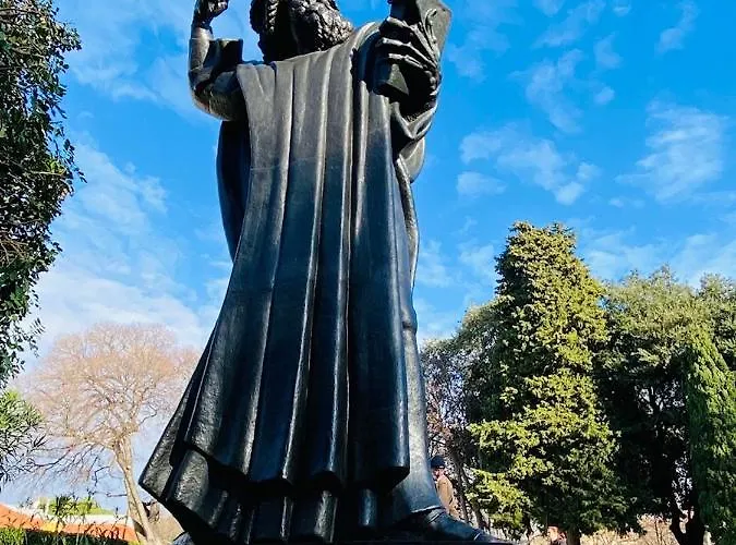 Evala Luxury With Pool And Garden