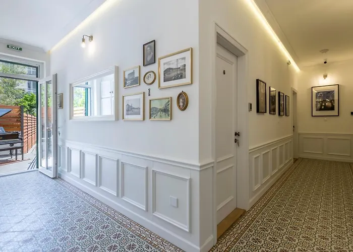 לינה וארוחת בוקר Evala Luxury With Pool And Garden