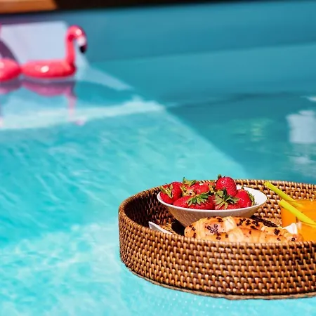 Evala Luxury With Pool And Garden スプリト
