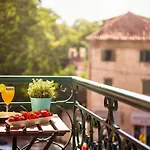 Panzió Evala Luxury With Pool And Garden Split
