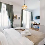 Evala Luxury With Pool And Garden 4*
