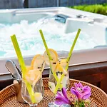 Evala Luxury With Pool And Garden 4* 스플리트