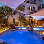 Evala Luxury With Pool And Garden B&B 스플리트