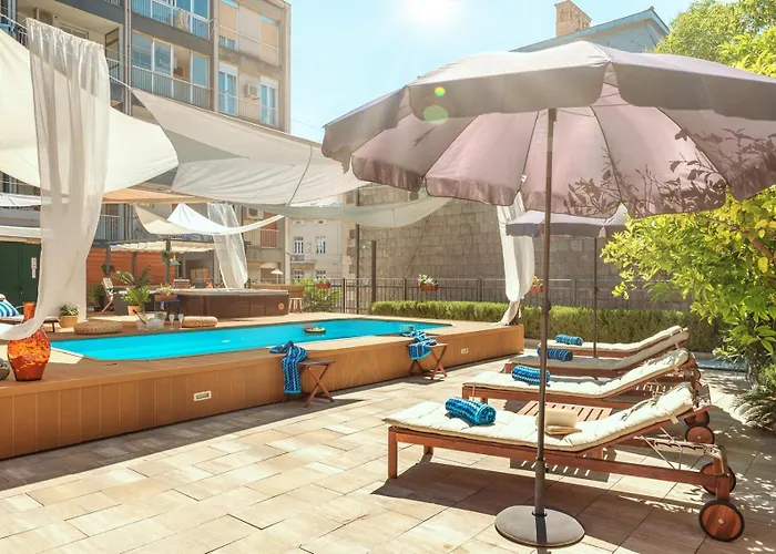 Bed & Breakfast Evala Luxury With Pool And Garden 4*